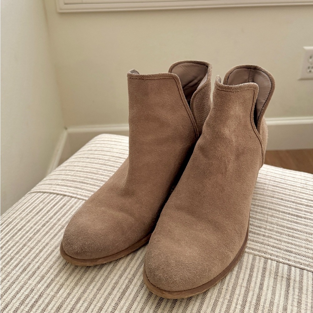 Size 10 Hinge boots